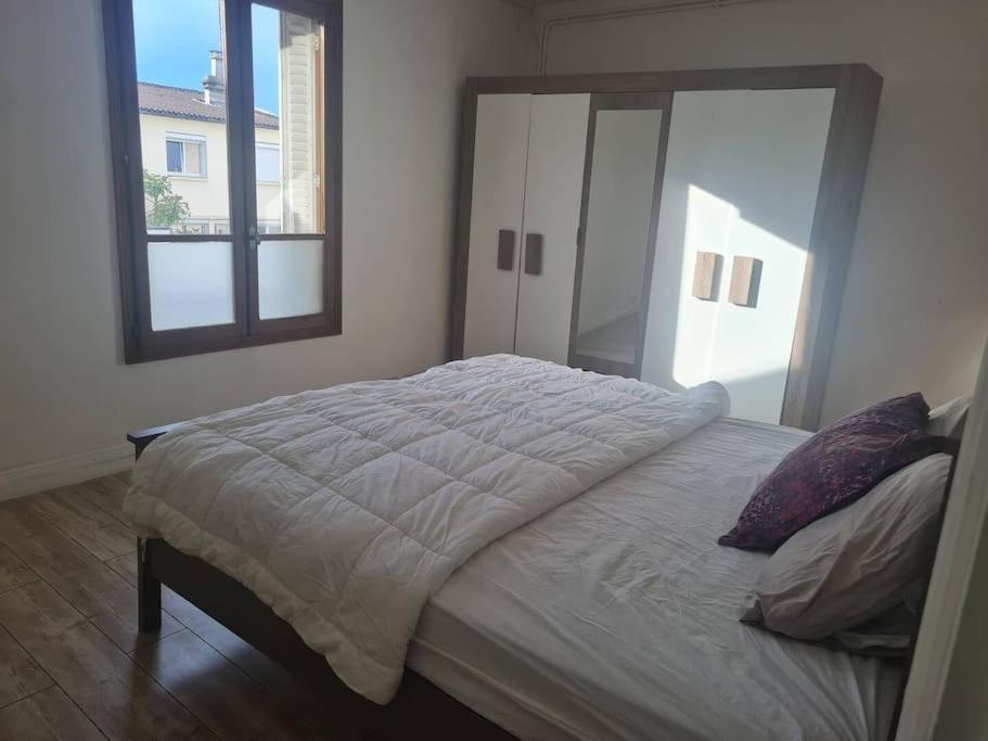 Grand Appart - Avec Terrasse Reims Ngoại thất bức ảnh